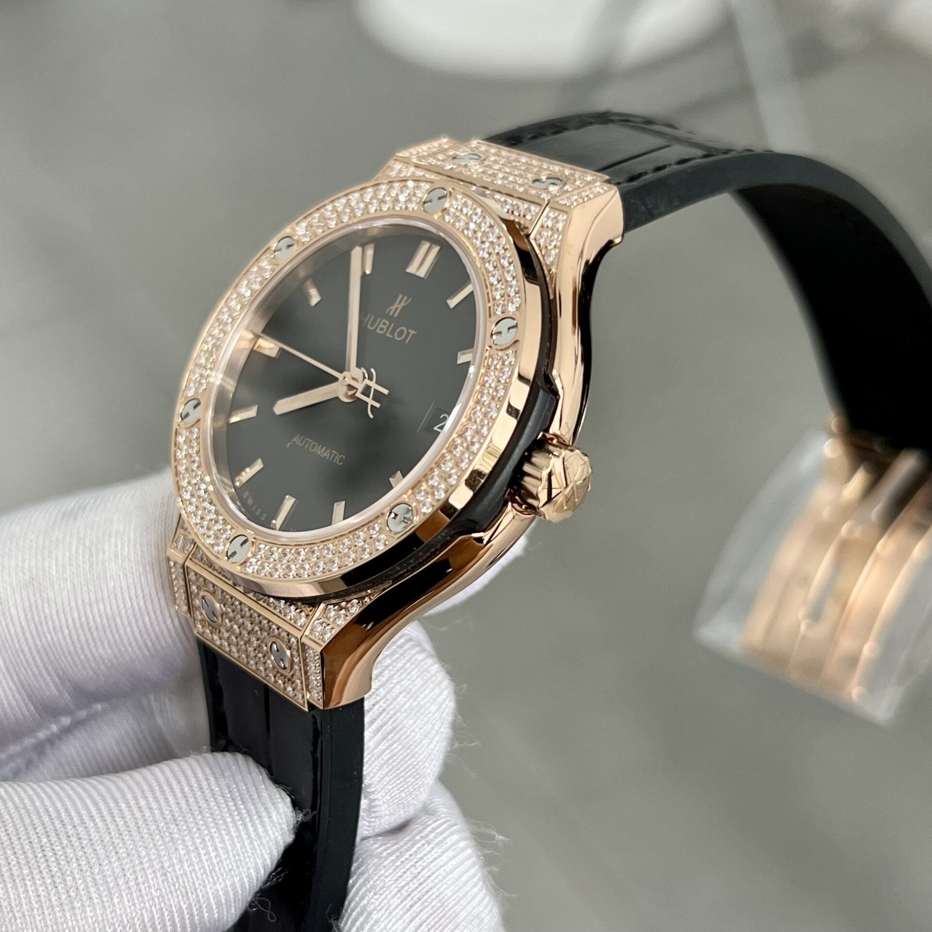 Hublot Replica Watch Classic Fusion King Gold With Diamonds Case HB Factory 38mm - Top club