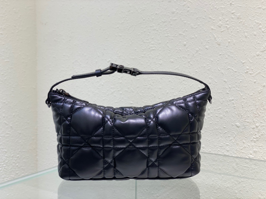 Christian Dior Medium DiorTravel Nomad Pouch Black, For Women, Women’s Handbags 8.5in/22cm CD S5554BMIG_M9001:1High-quality replica
