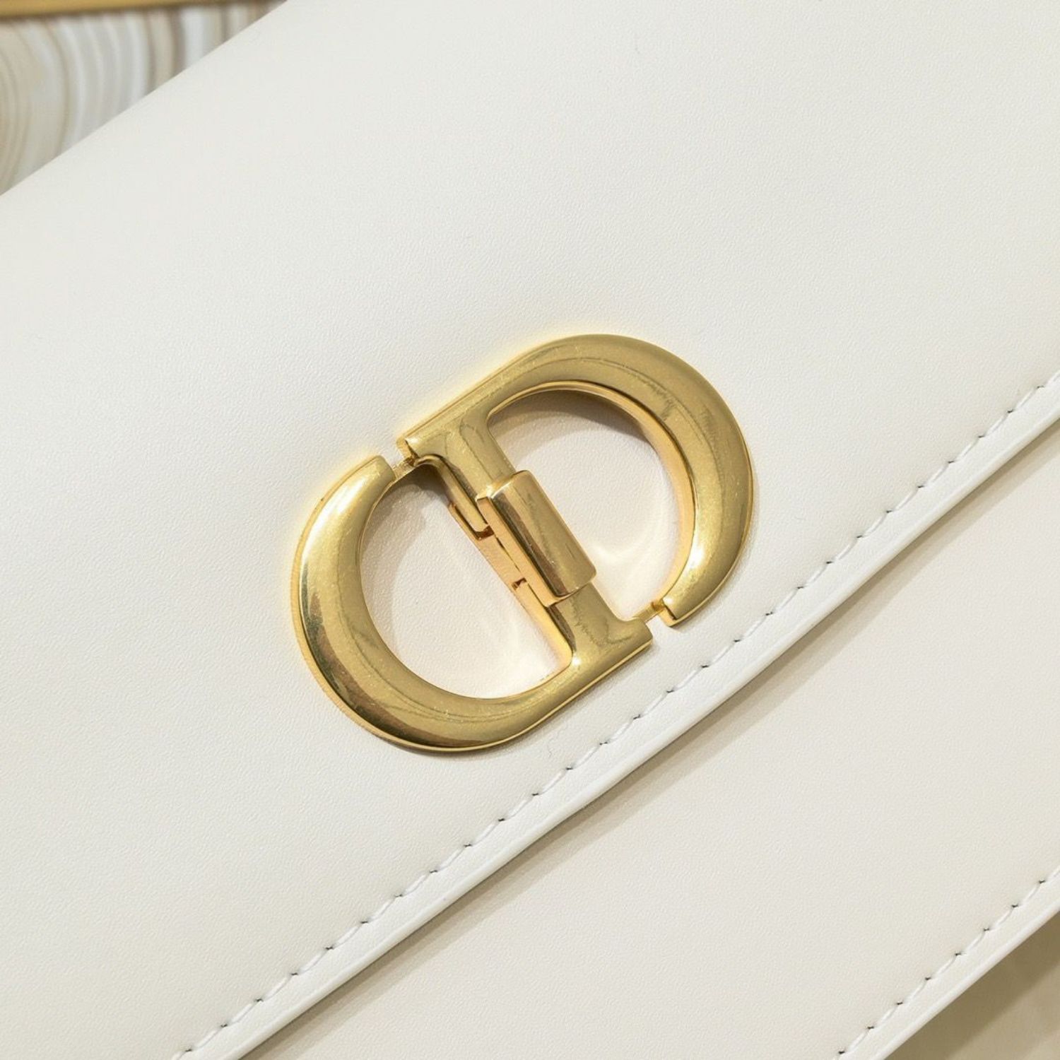 30 Montaigne Avenue Bag Black/White/Blue/Beige/Light Pink For Women 9 in/ 22.5cm M9260UMOA_M9001:1High-quality replica