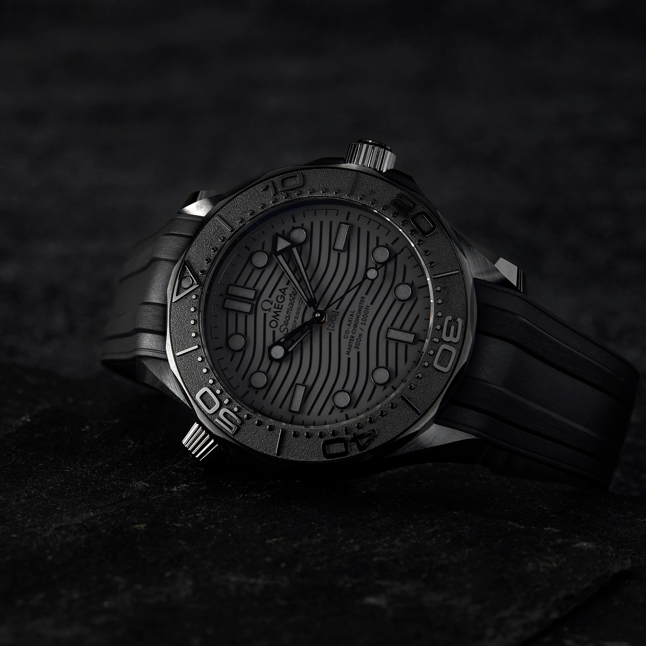 Seamaster Diver 300M Co-Axial Master Chronometer 43.5mm Black Black On Rubber Strap(1:1 replica) - Elite Watch Atelier