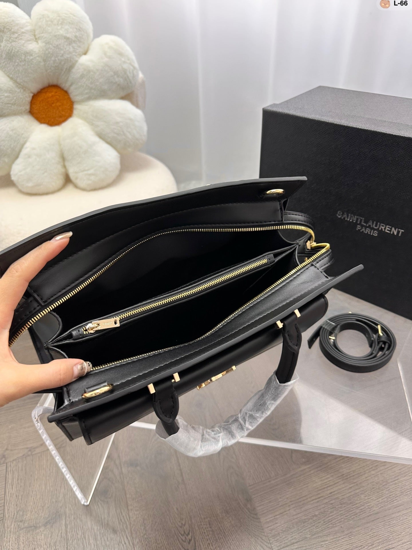 TO – Luxury Bags SLY 2821:1High-quality replica