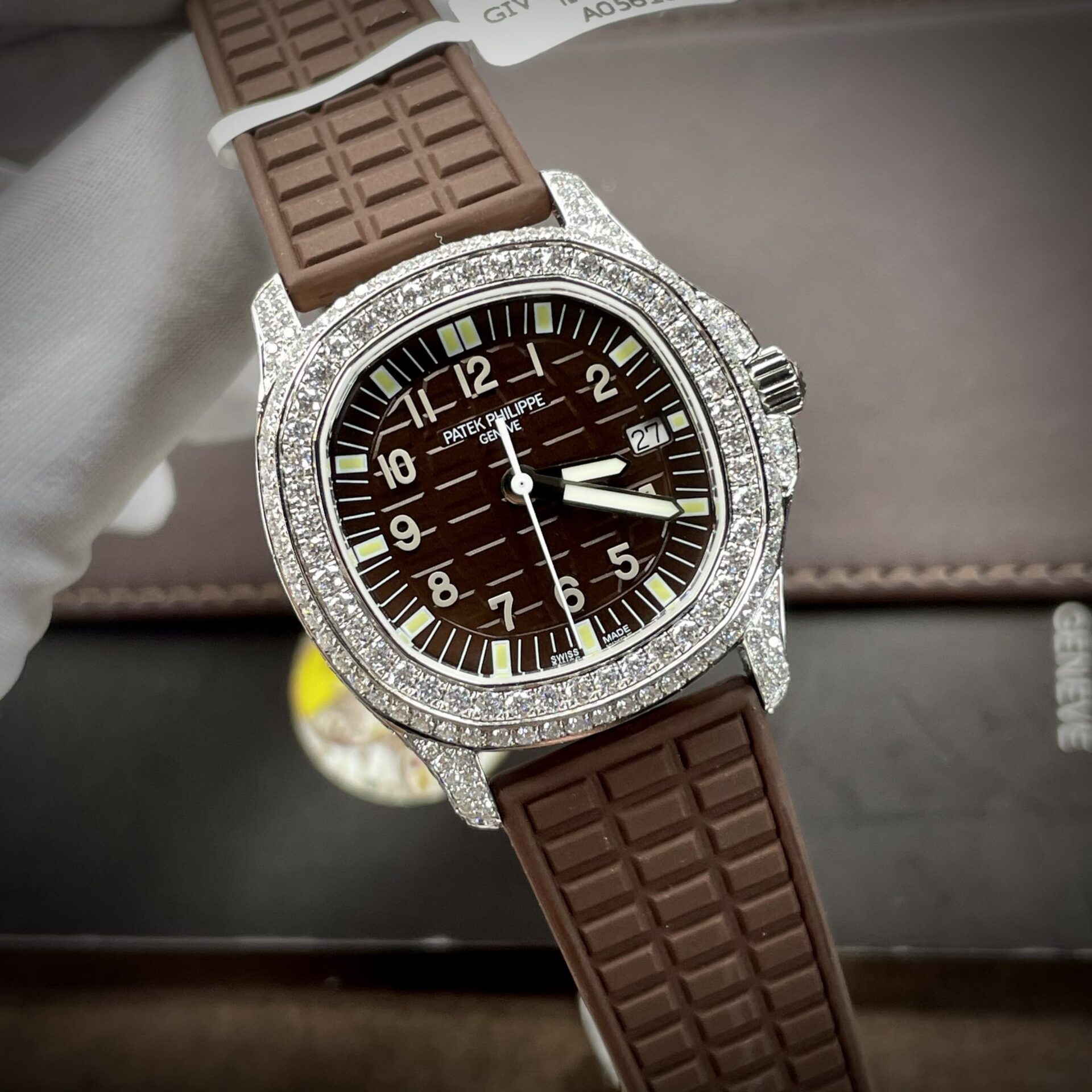 Patek Philippe Replica Watch Aquanaut 5067 Dial Brown Custom Diamonds Moissanite 35.6mm - Elite Watch Atelier