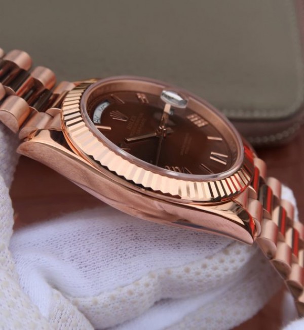 Replica Rolex Day-Date 40mm 228235 RG Noob Brown Dial Roman Markers RG Bracelet A3255 - Elite Watch Atelier