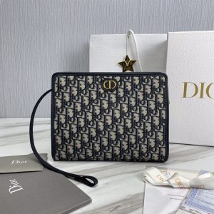  Lambskin Cassandre Chain Wallet – YB0121:1High-quality replica
