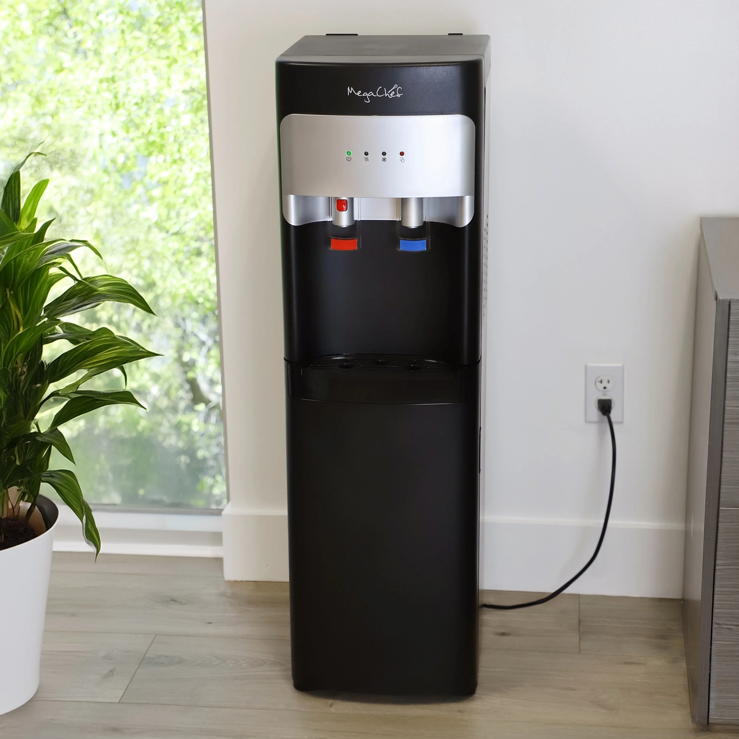 MegaChef Stainless Steel Bottom Load Hot and Cold Water Dispenser 5 Gallon Water Cooler - Image 16