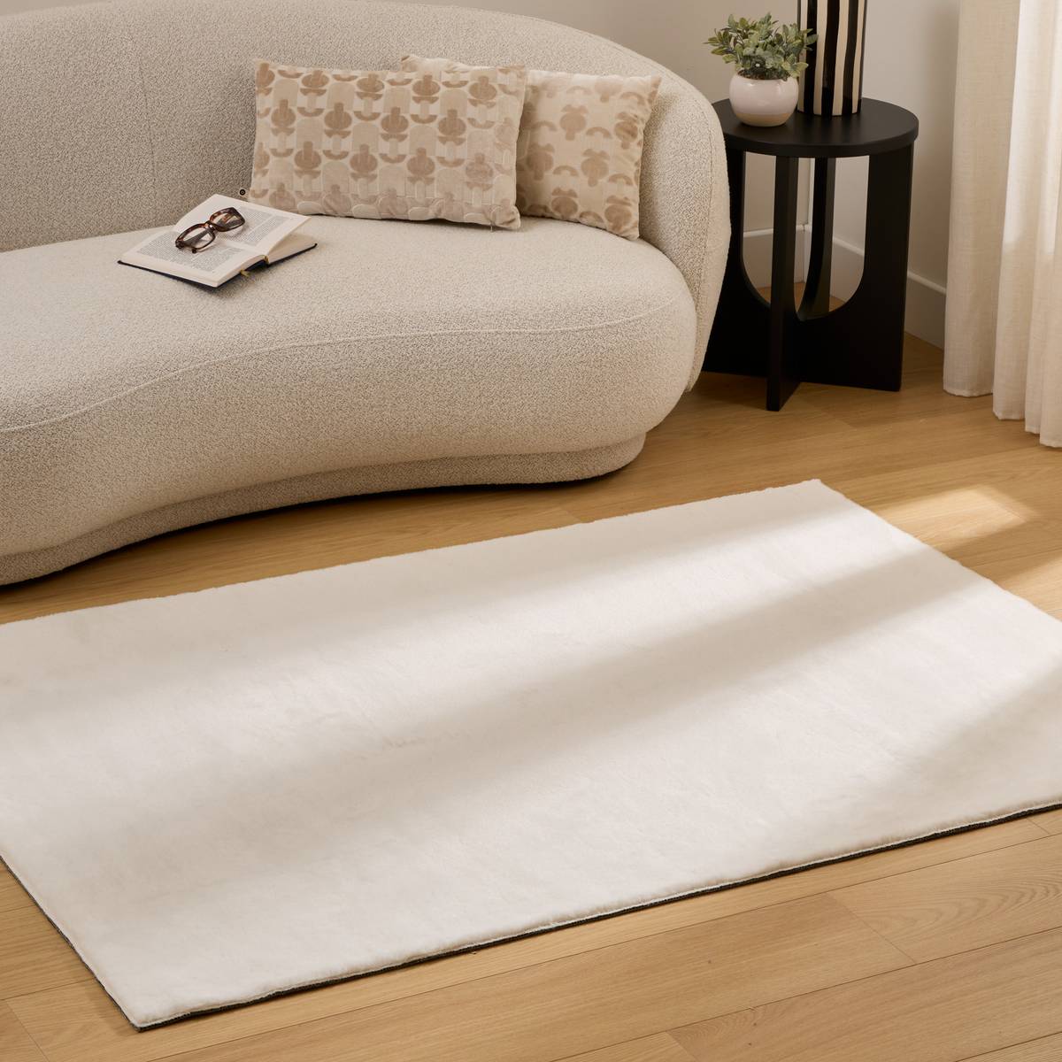 Faux fur rug "Couka White, 170x120 cm