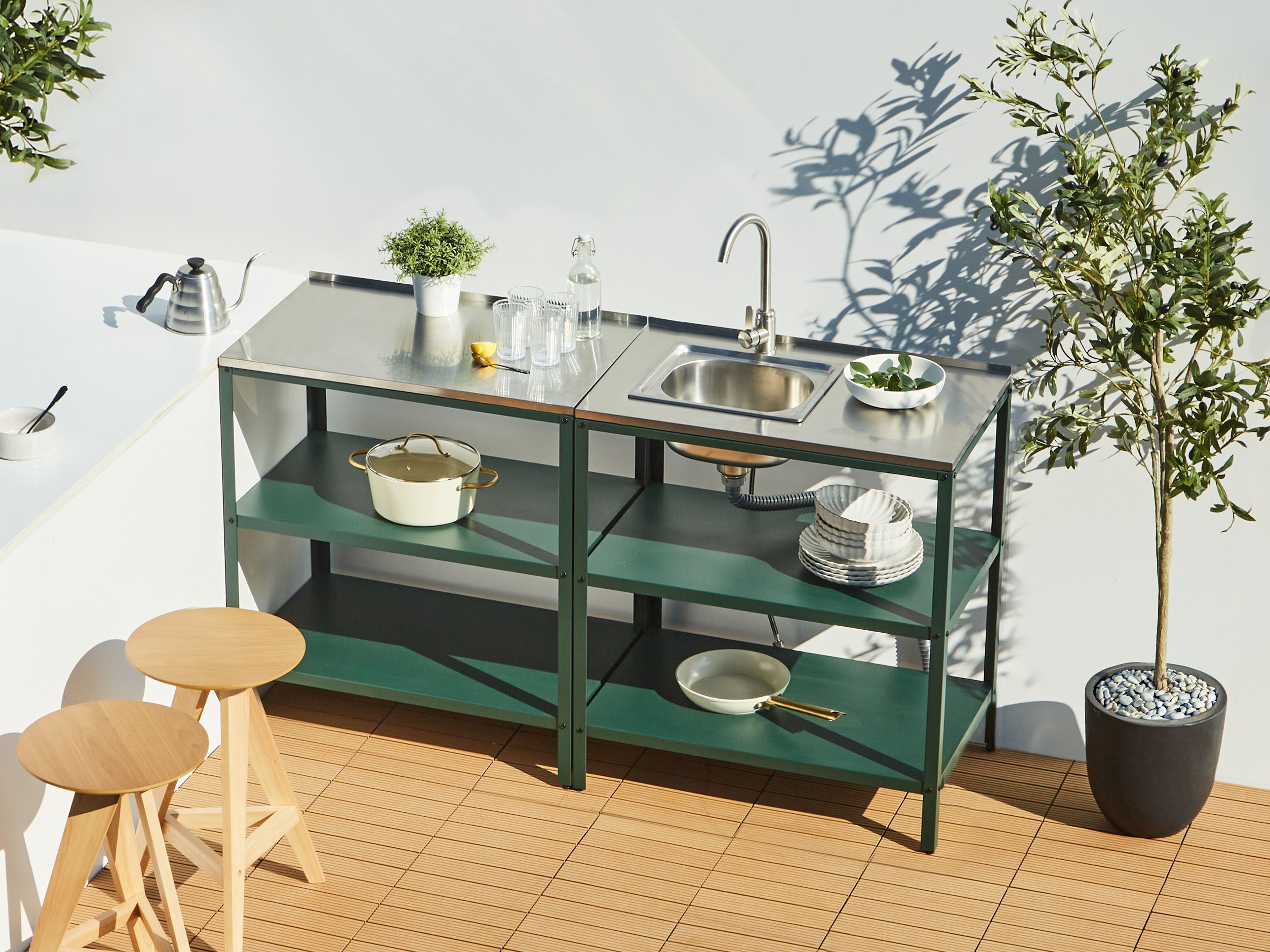2 Piece Outdoor Kitchen Set with Sink VILAMA Green