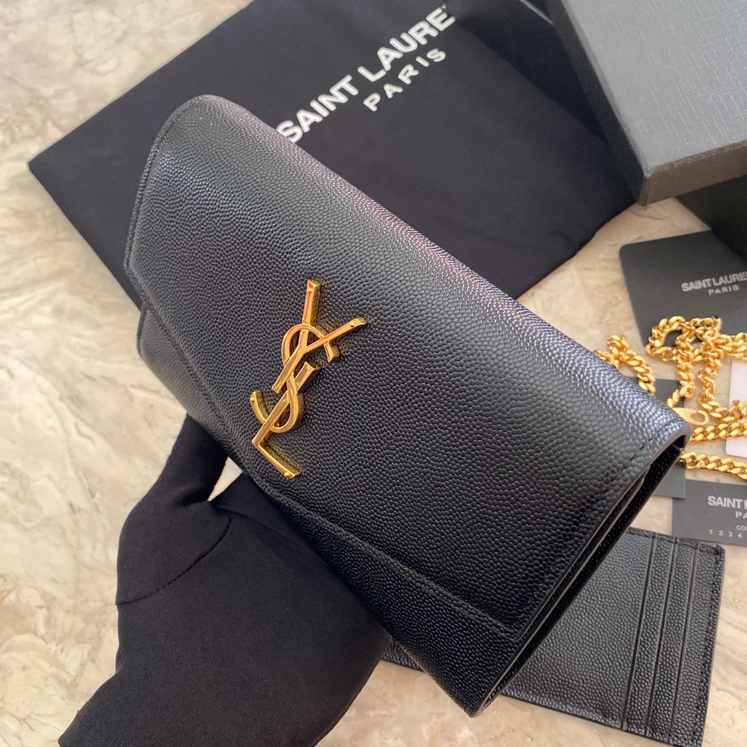 UPTOWN CHAIN WALLET IN CROCODILE-EMBOSSED SHINY LEATHER1:1High-quality replica