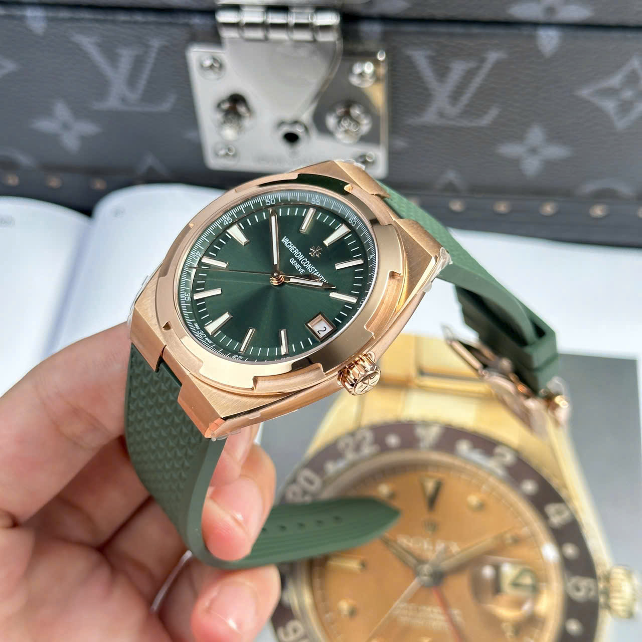 Vacheron Constantin Replica Watch Overseas 4500V Green Dial Rubber Strap 41mm - Top club