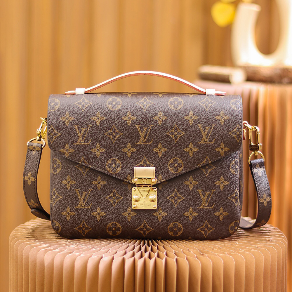 Louis Vuitton Pochette Metis East West M448751:1High-quality replica