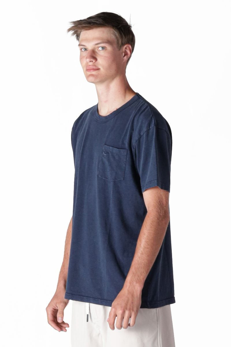 0126-MN-TEE-SEASIDE-NAVY - Simply Southern Outlet