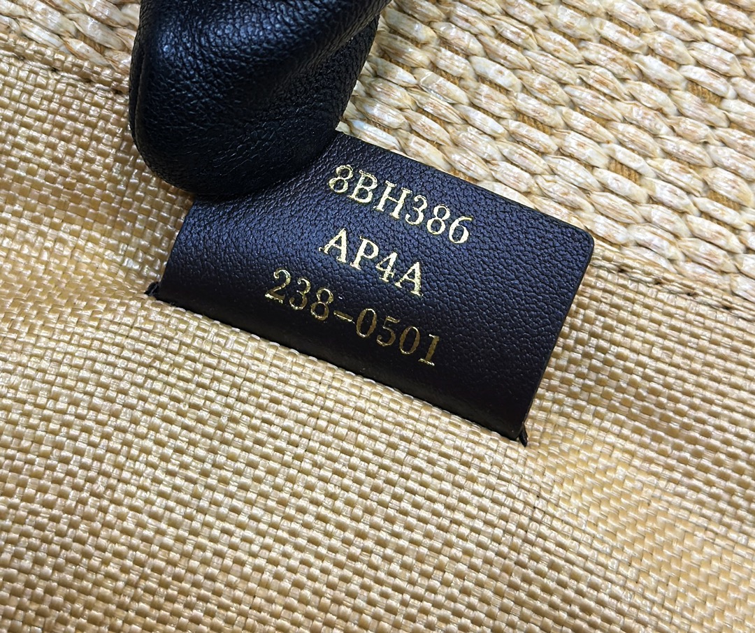 Fendi Sunshine Tote - Replicaclubs