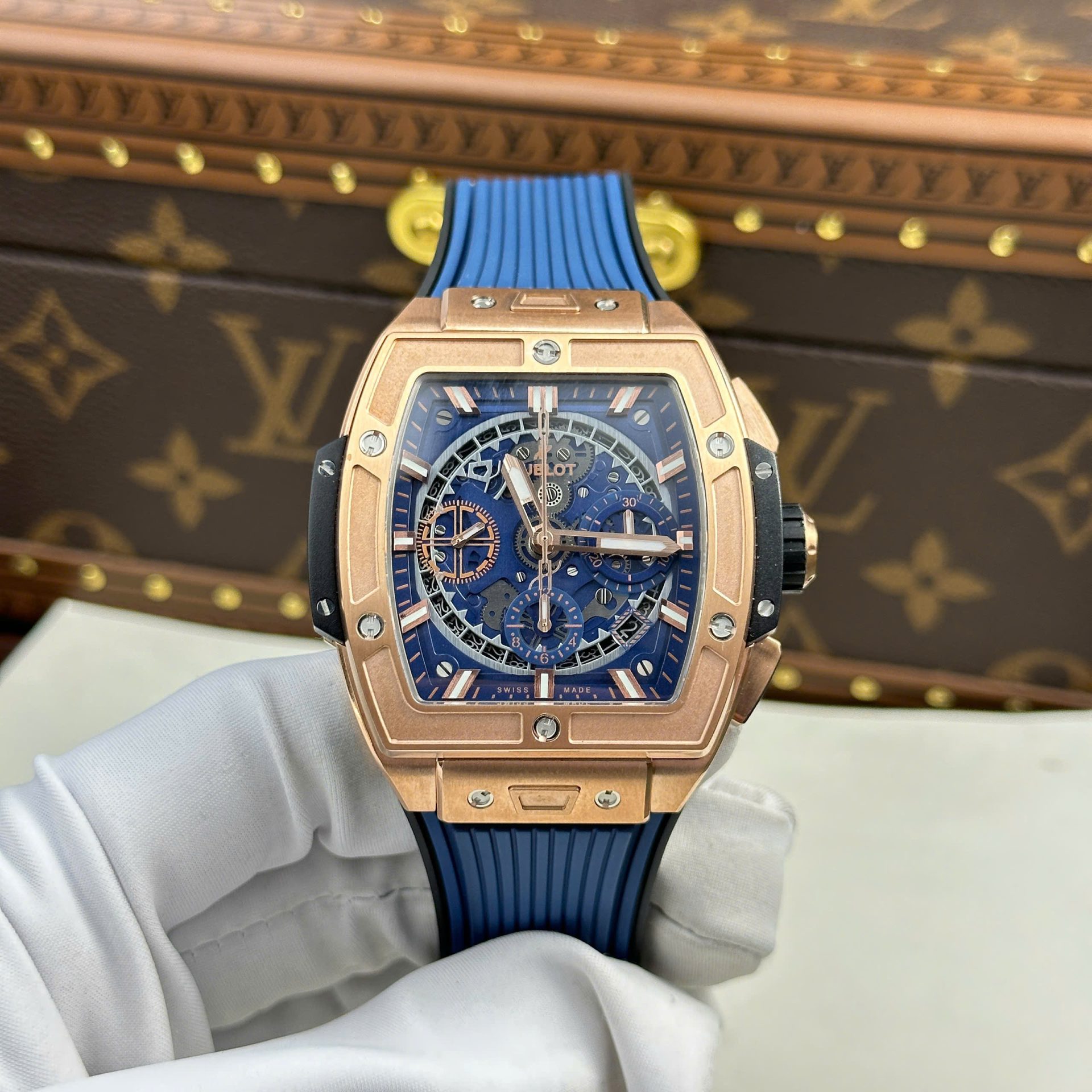 Hublot Spirit Of Big Bang King Gold Replica 11 Watch Dial Blue BBF Factory 42mm - Elite Watch Atelier