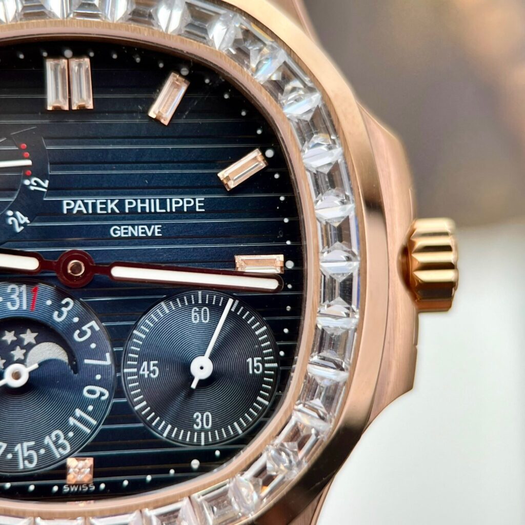 Patek Philippe Replica Watch Nautilus 5724R Gold Wrapped GR Factory 40mm - Top club
