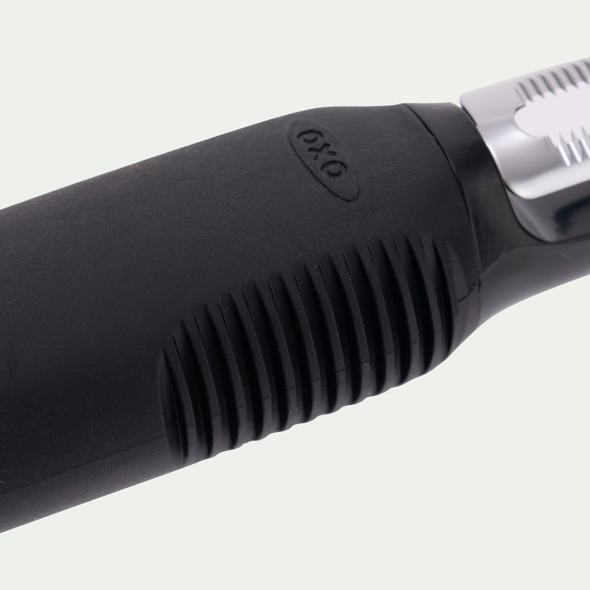 OXO - Éplucheur à tomates en inox H19 - noir