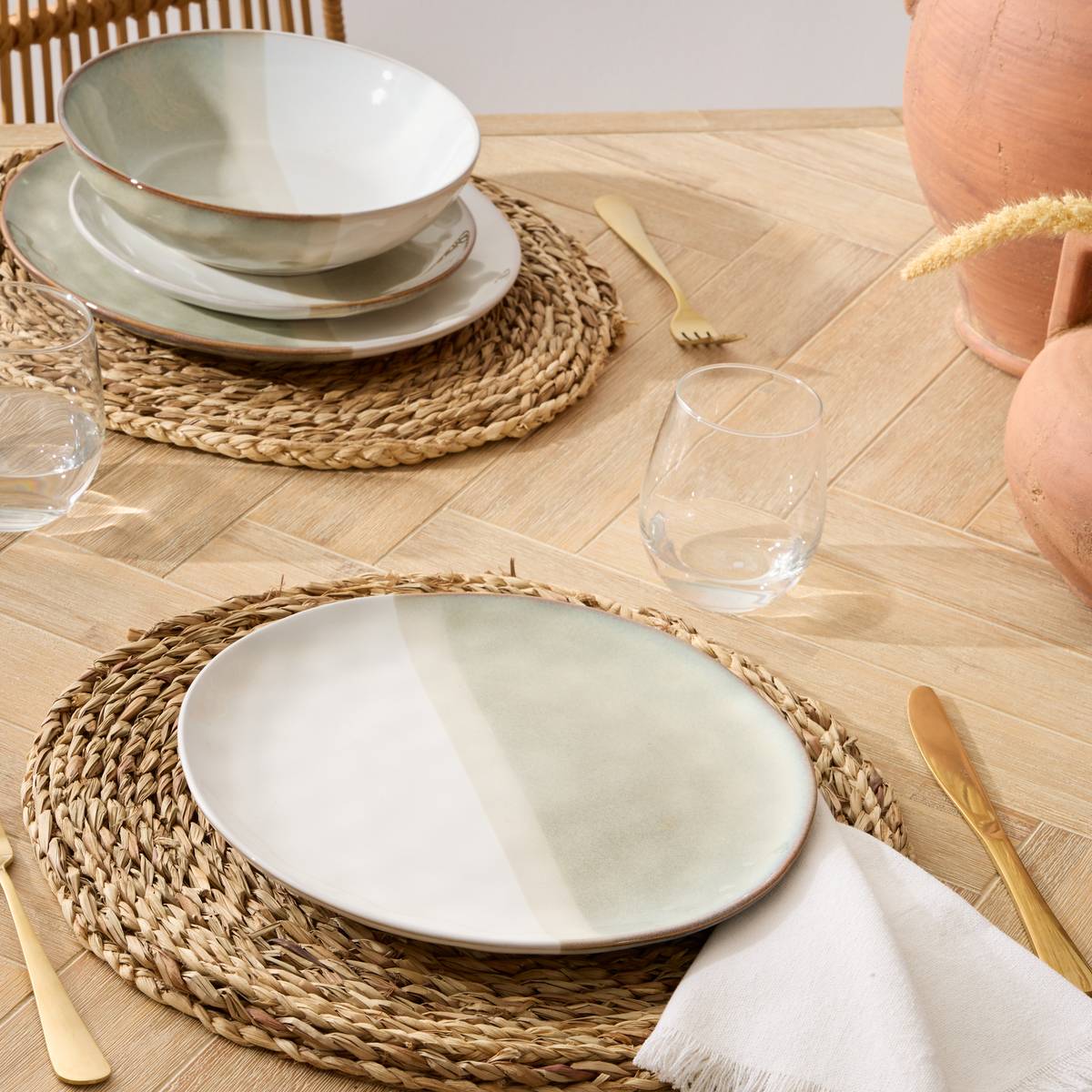 Flat plate "Sahara" Stoneware (ceramic), D.26.5 cm, Beige