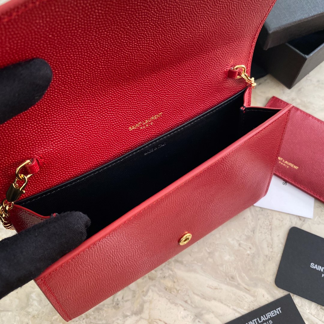 UPTOWN CHAIN WALLET IN CROCODILE-EMBOSSED SHINY LEATHER1:1High-quality replica