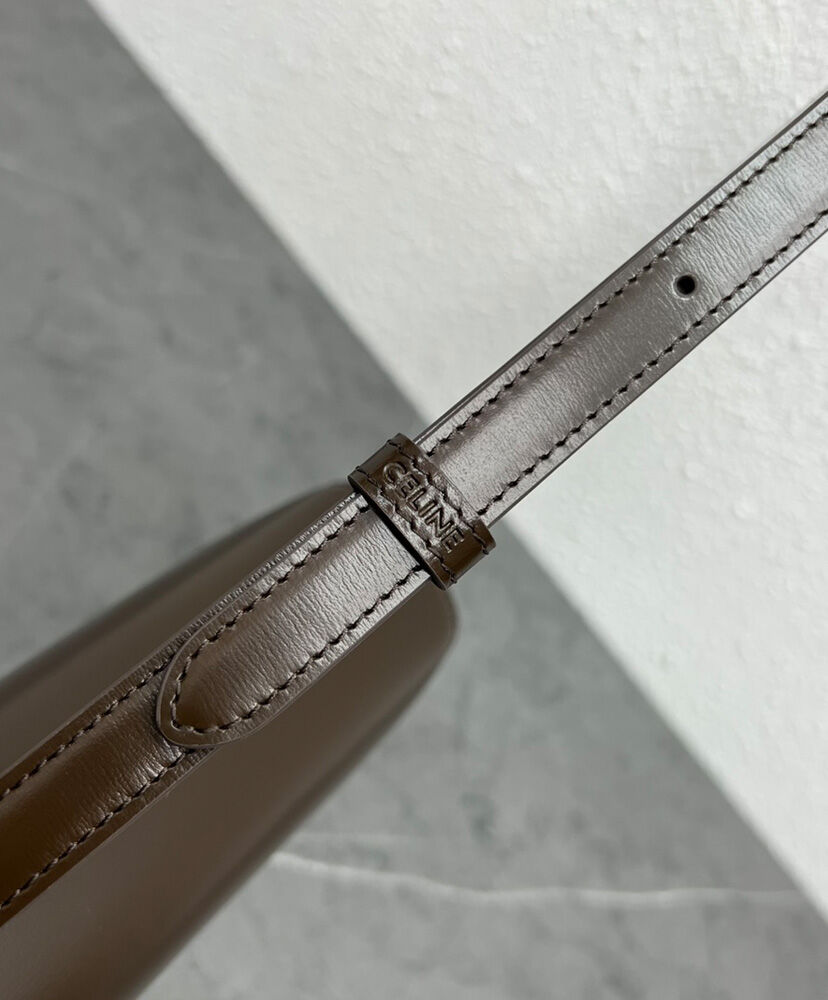 Celine Teen Besace Triomphe In Shiny Calfskin Dark Coffee1:1High-quality replica