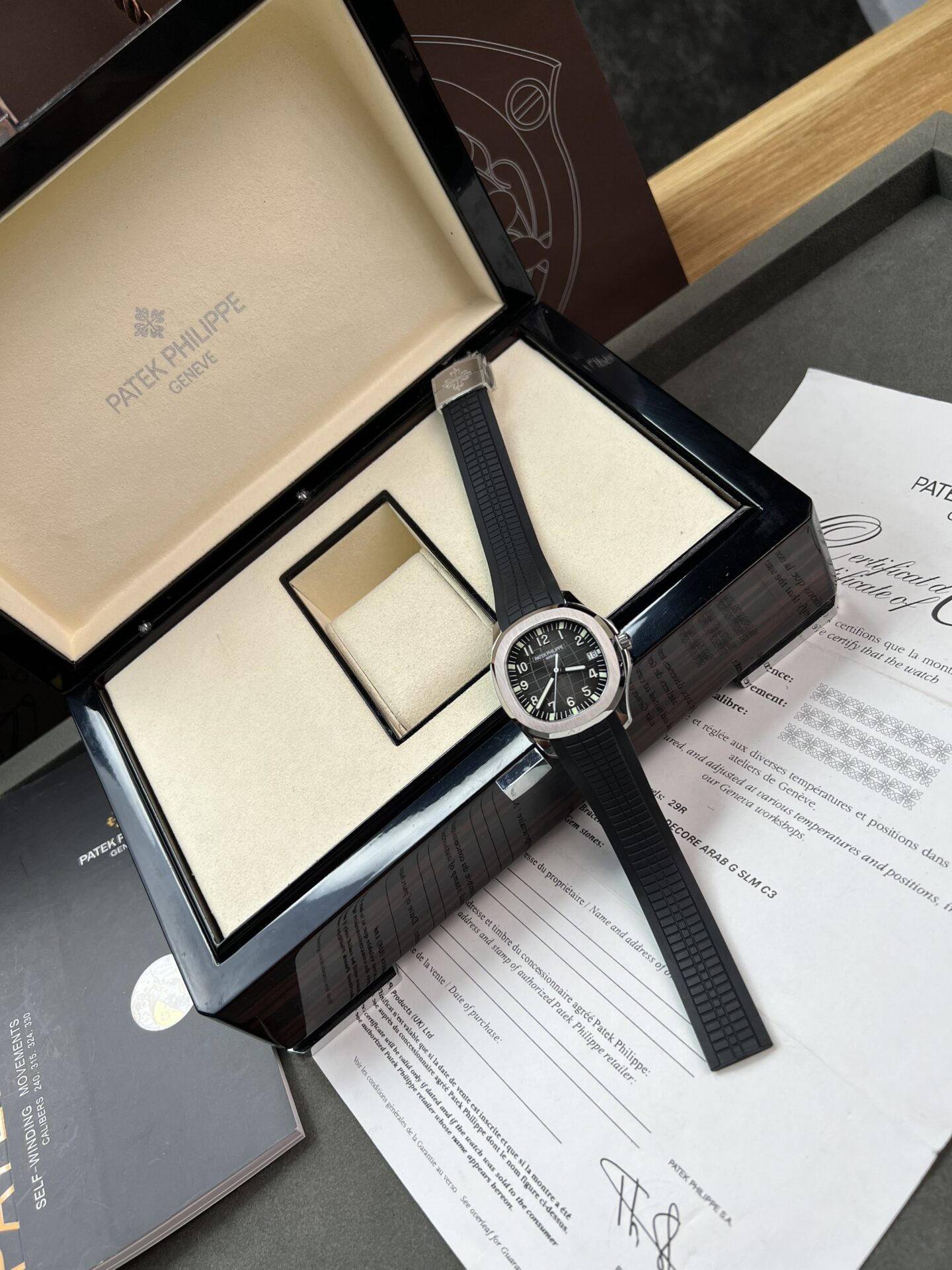 Patek Philippe Replica Watch Aquanaut 5167A Black Rubber Strap 3K Factory 40mm - Elite Watch Atelier