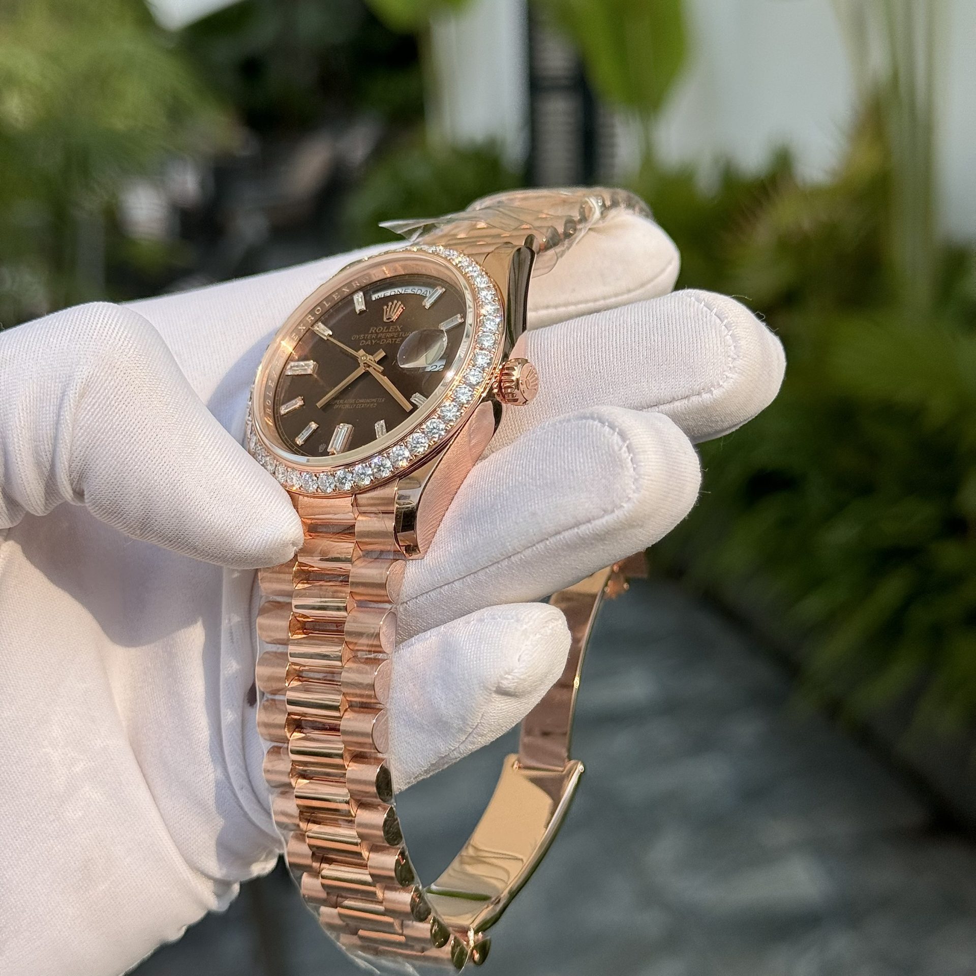 Rolex Replica Watch Day-Date Custom Gold Wrapped Moissanite Diamonds Dial Chocolate GM Factory 40mm - Top club