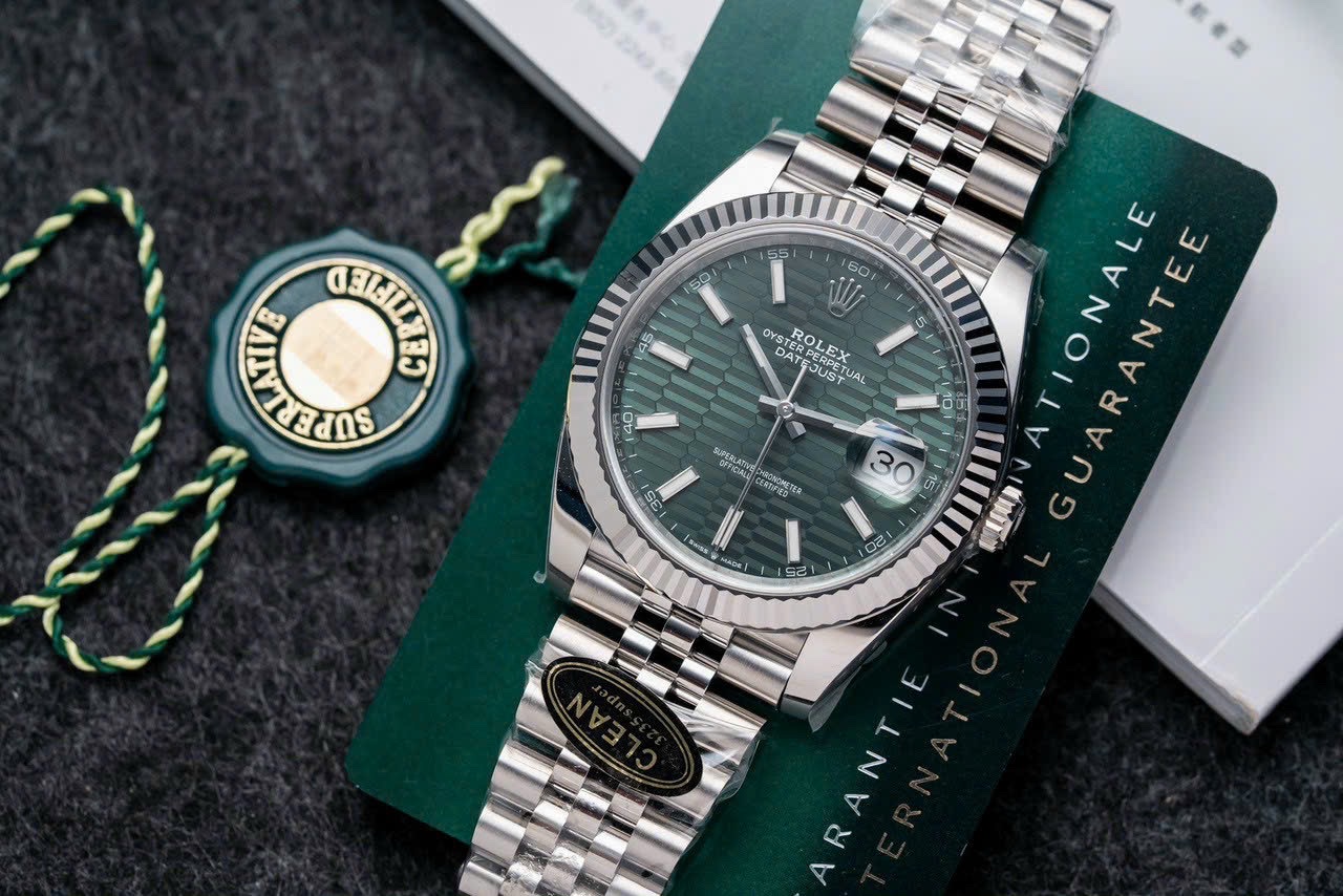 Rolex DateJust 126334 Replica Watch Green Dial Jubilee Strap Clean 41mm - Elite Watch Atelier