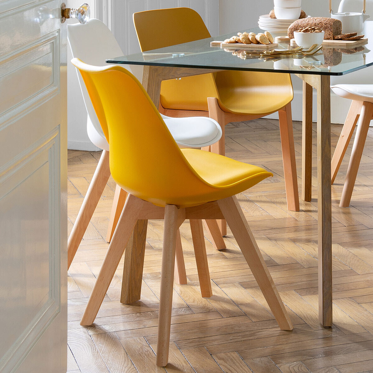 Chair "Baya", beech legs Yellow