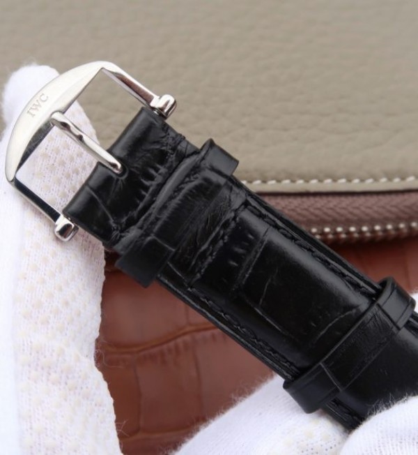 Replica IWC TW Da Vinci IW356601 White Dial Black Leather Strap A2892 - Top club