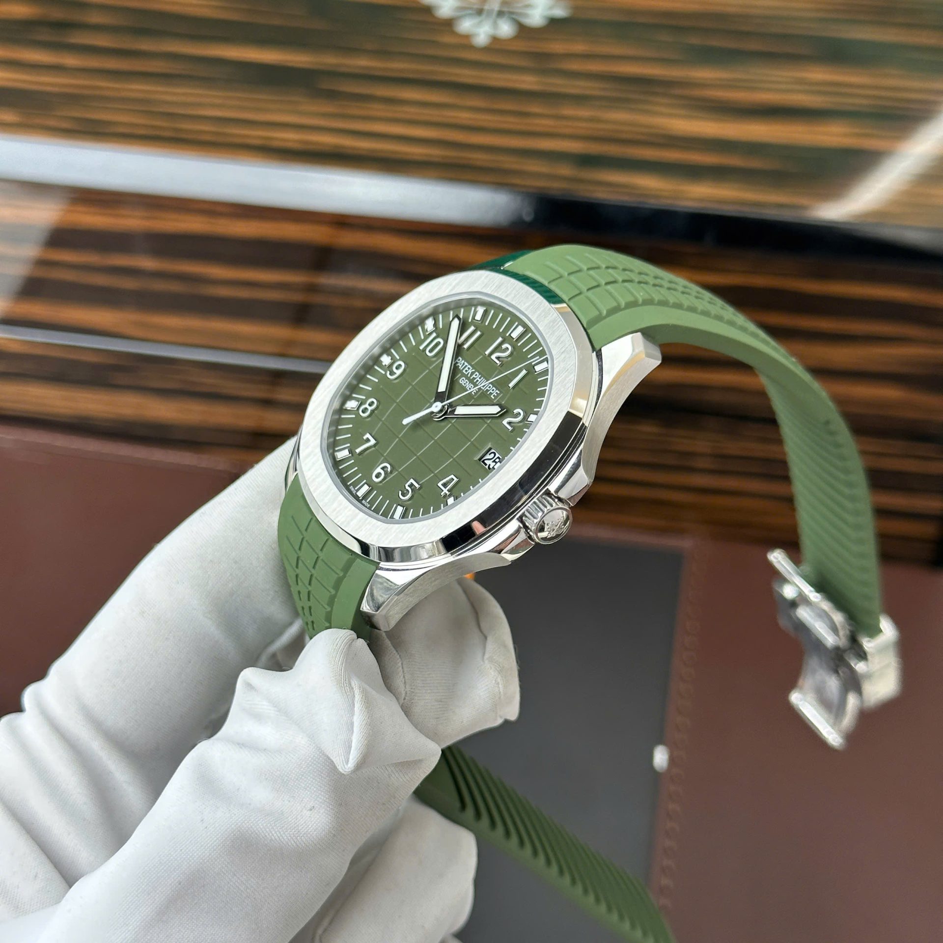 Patek Philippe Aquanaut 5168G Best Replica Watch Custom Like Auth 42.2mm - Top club