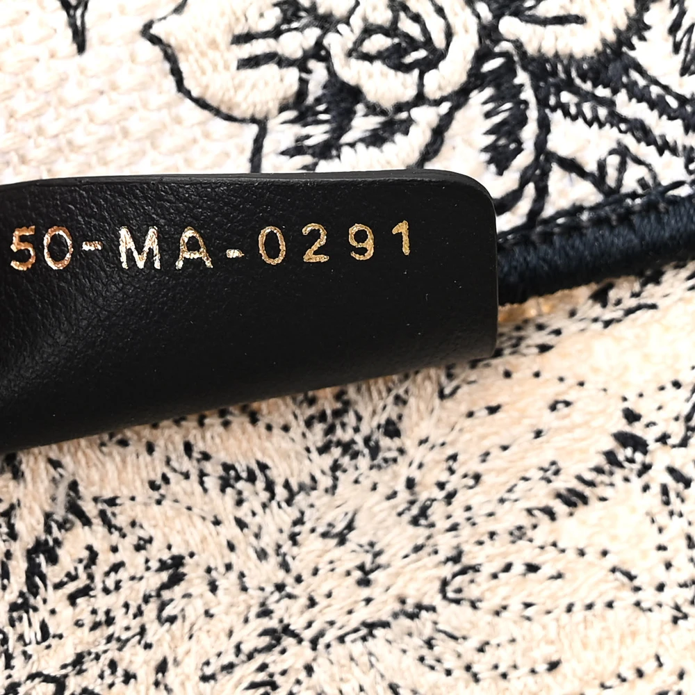 Dior Latte Embroidered Book Tote Replica – Mirror Quality Craft1:1High-quality replica