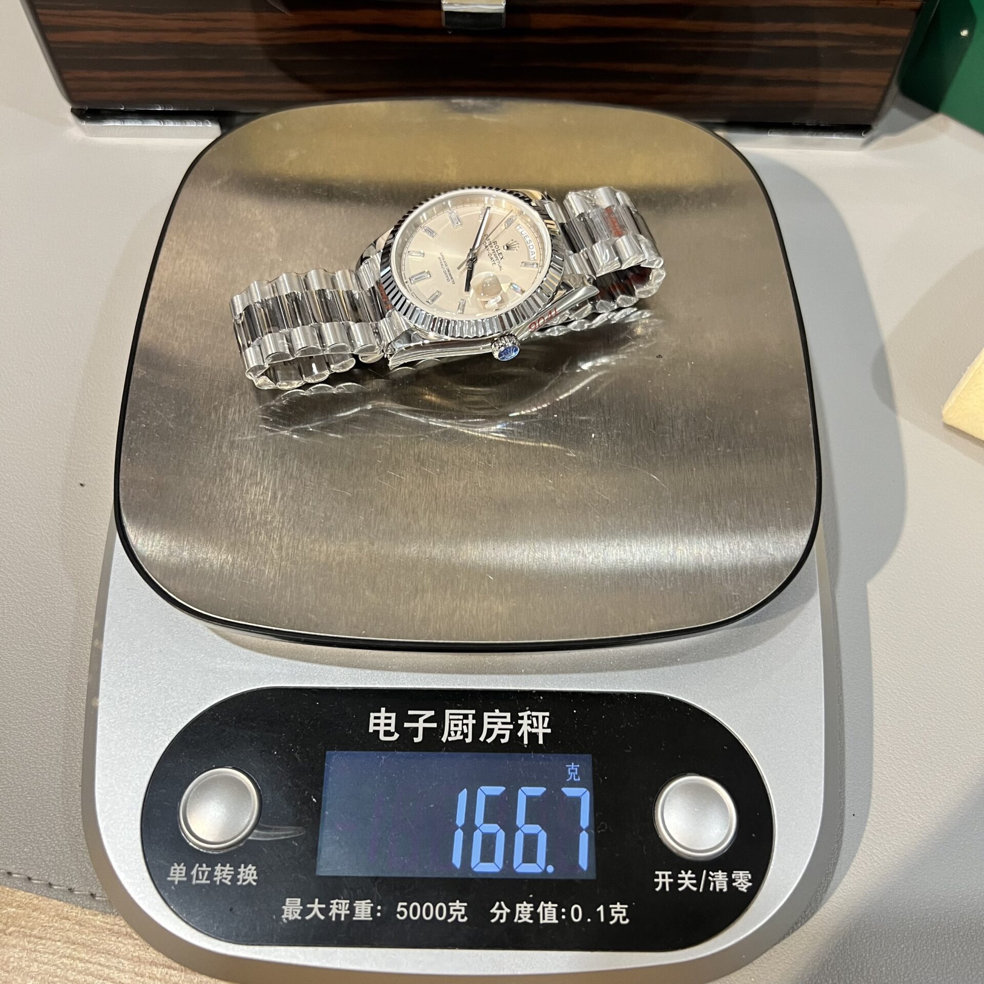 Rolex Day-Date 228239 Replica Watch White Dial Refine 166gram GM V2 40mm - Top club