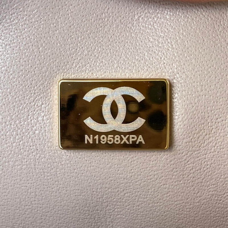 Replica Chanel Mini Flap Bag With Top Handle As2431 In Iridescent Lambskin1:1High-quality replica
