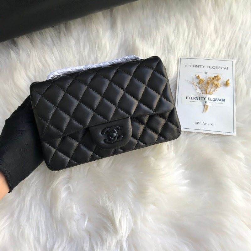 Replica Chanel Lambskin 20Cm Classic Flap Bag 1116 Black1:1High-quality replica