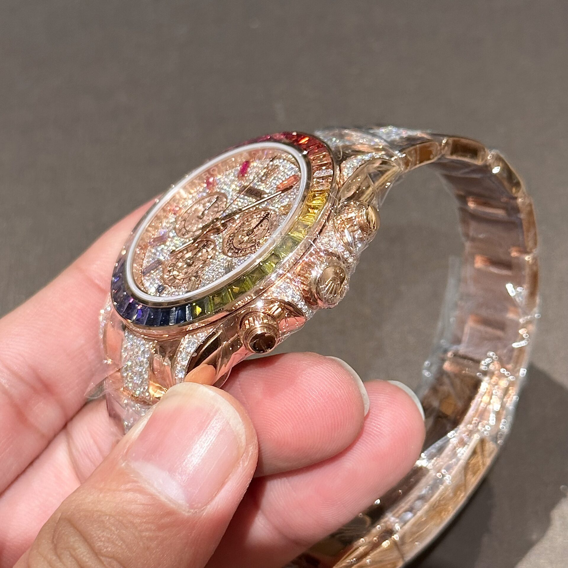 Rolex Daytona Rainbow Replica Watch Gold Wrapped With Moissanite Diamonds 40mm - Top club