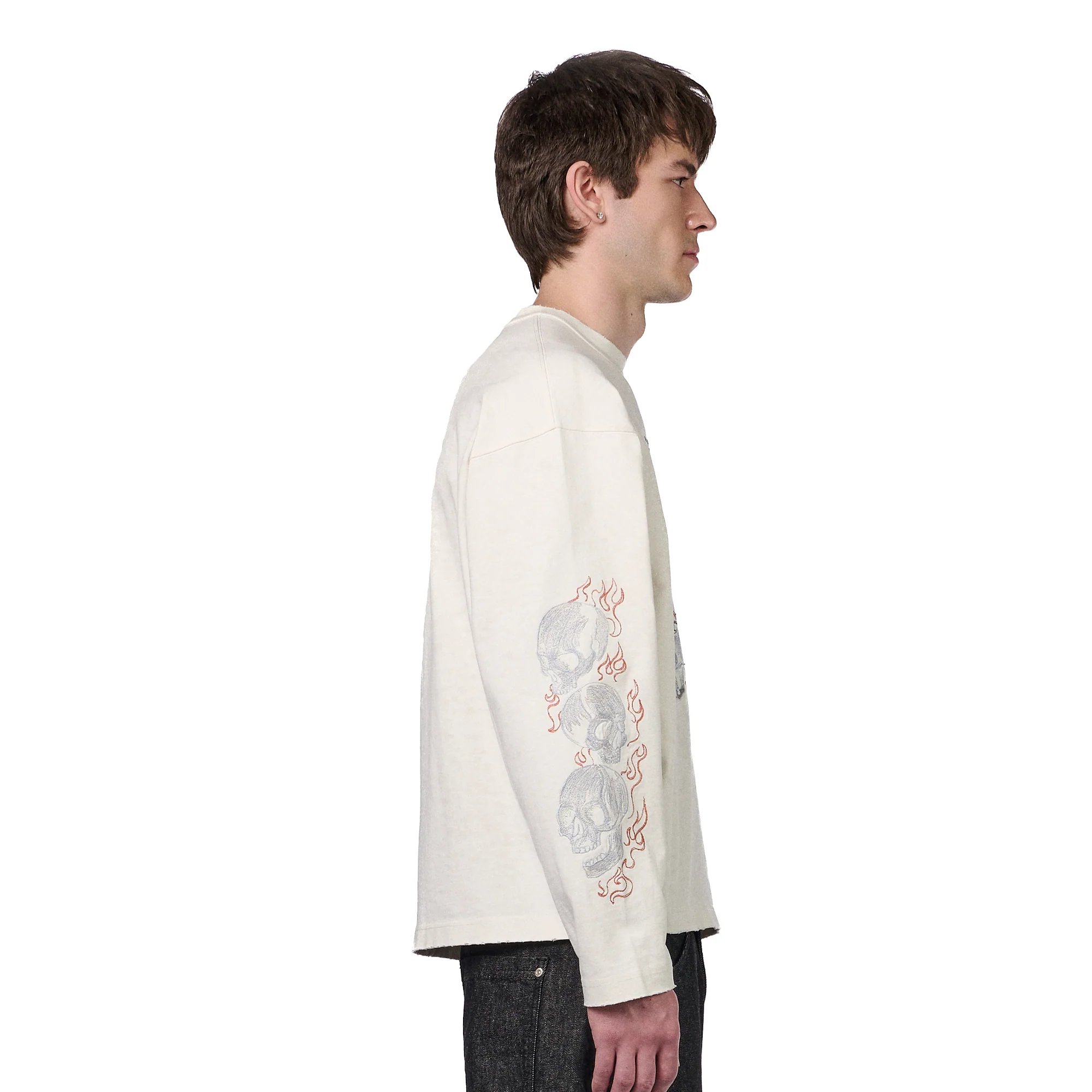 "hellboy" Longsleeve off white