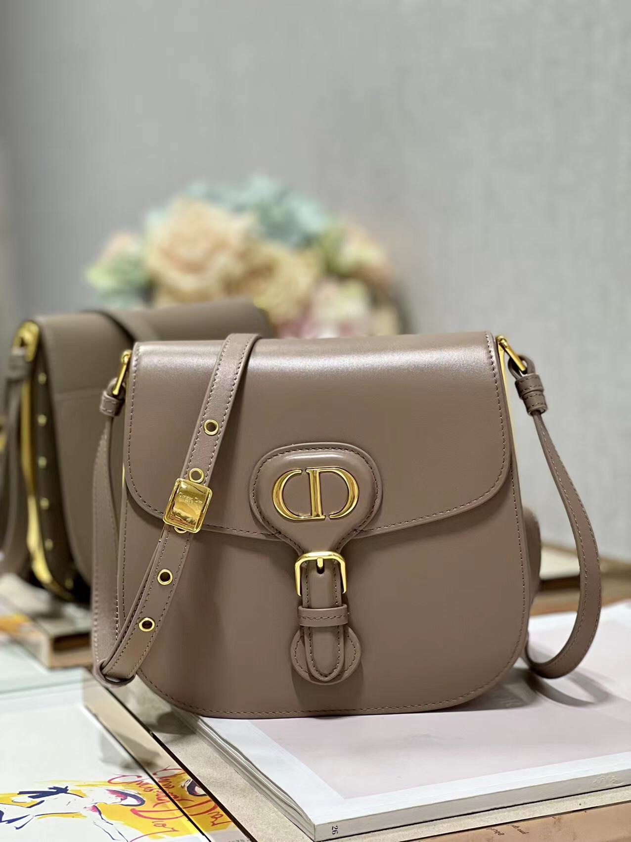 Bobby Frame Bag Black/Brown/White/Greige For Women 8in/20cm M9333UMOF_M9001:1High-quality replica