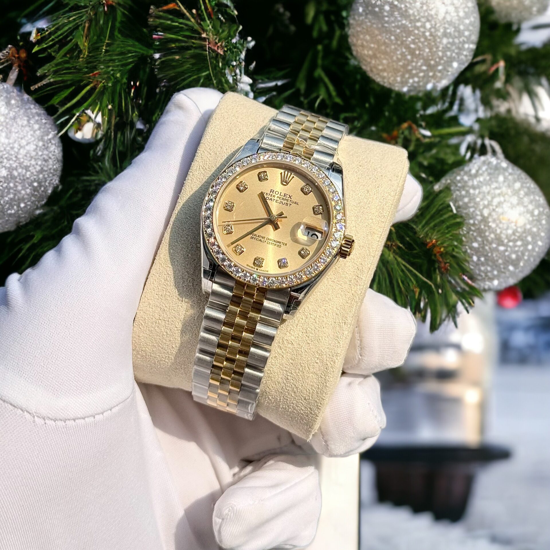Rolex DateJust Replica Watch With Moissanite Diamonds Yellow Dial 31mm - Top club