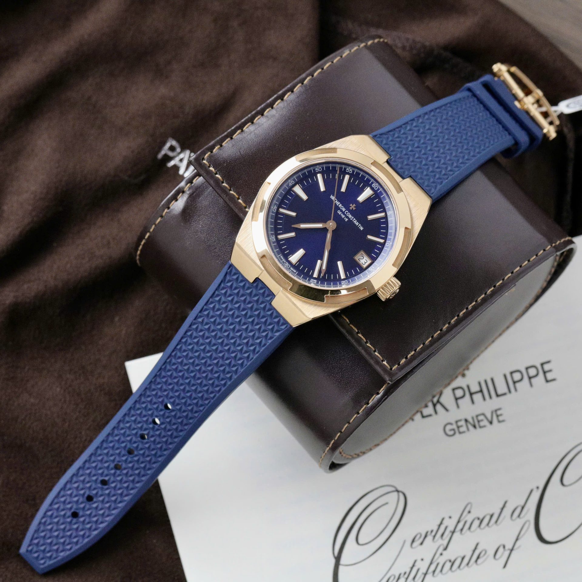 Vacheron Constantin Overseas 4500V Dial Blue Best Replica Watch Gold Wrapped 41mm - Top club