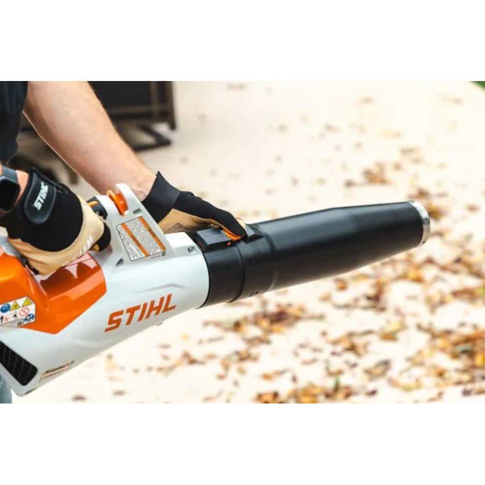 Stihl Battery Handheld Blower Kit - BGA 60 - Image 3 Stihl Battery Handheld Blower Kit - BGA 60 - Image 3