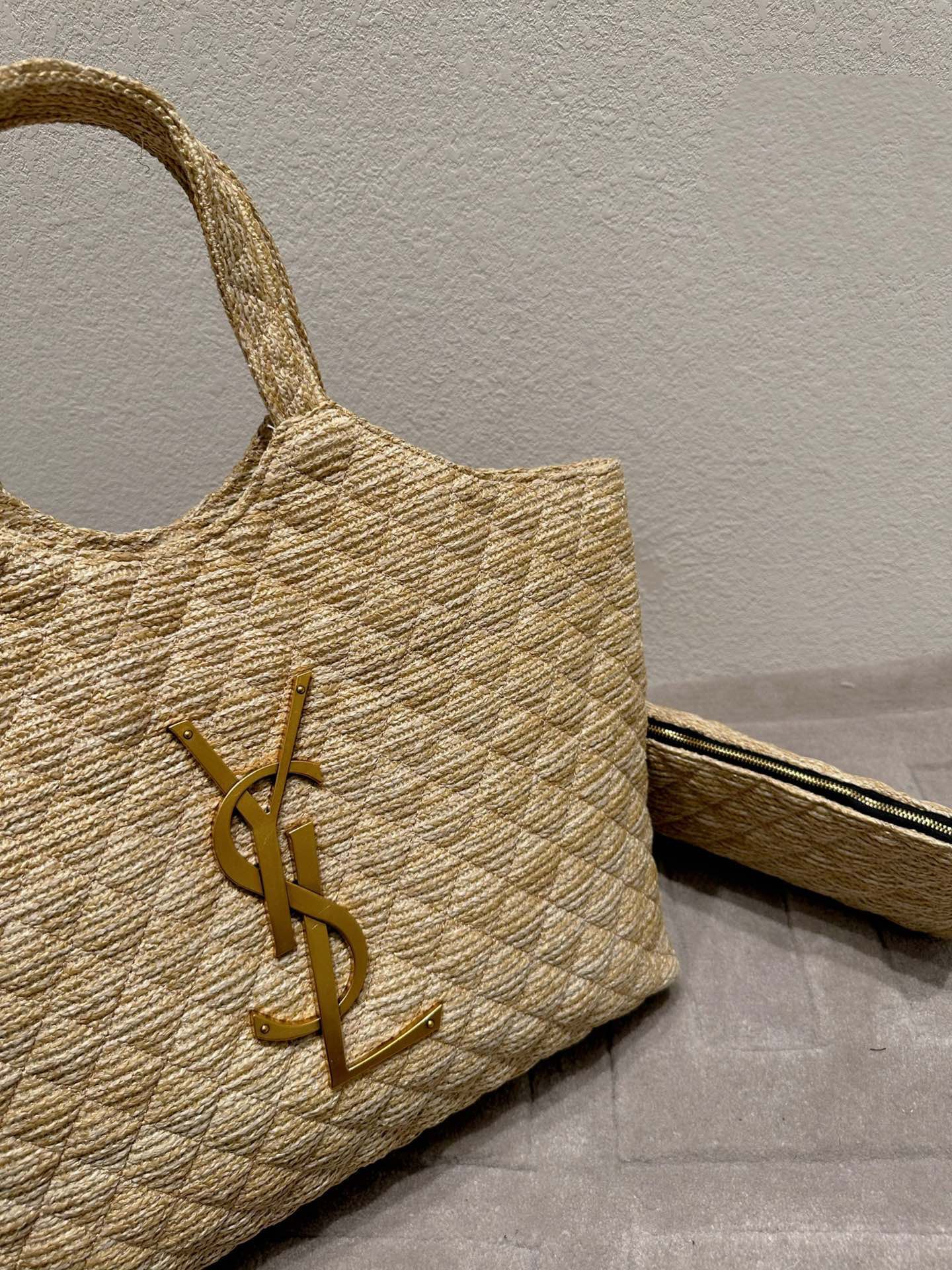 TO – Luxury Bags SLY 2801:1High-quality replica