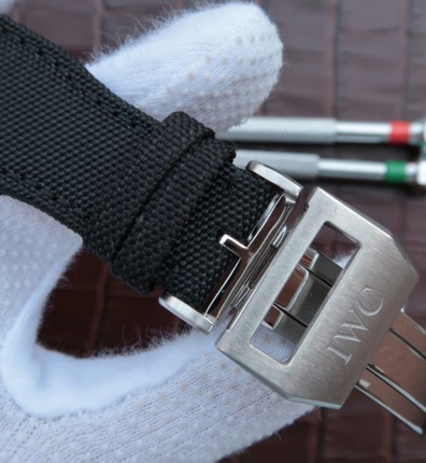 Replica IWC ZF Big Pilot IW500432 DFB Limited Edition Nylon Strap - Top club