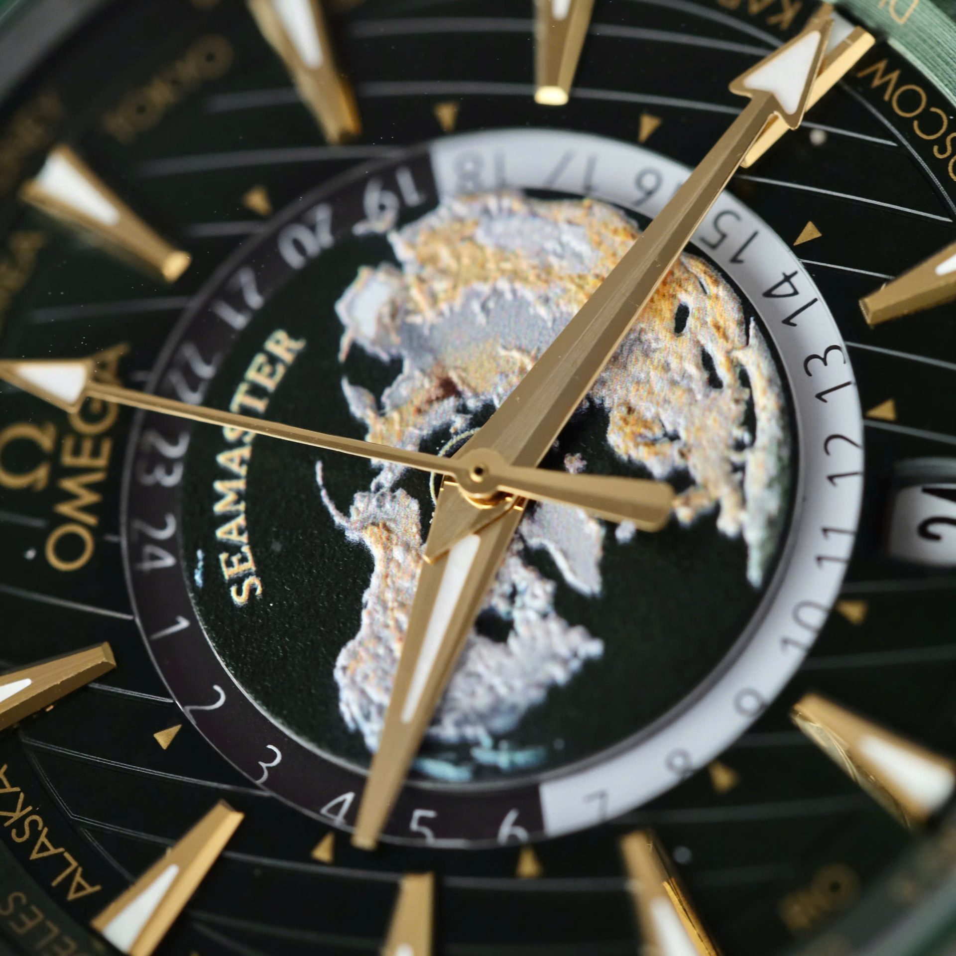Omega Seamaster Replica Watch Aqua Terra Worldtimer Green Dial 43mm - Top club