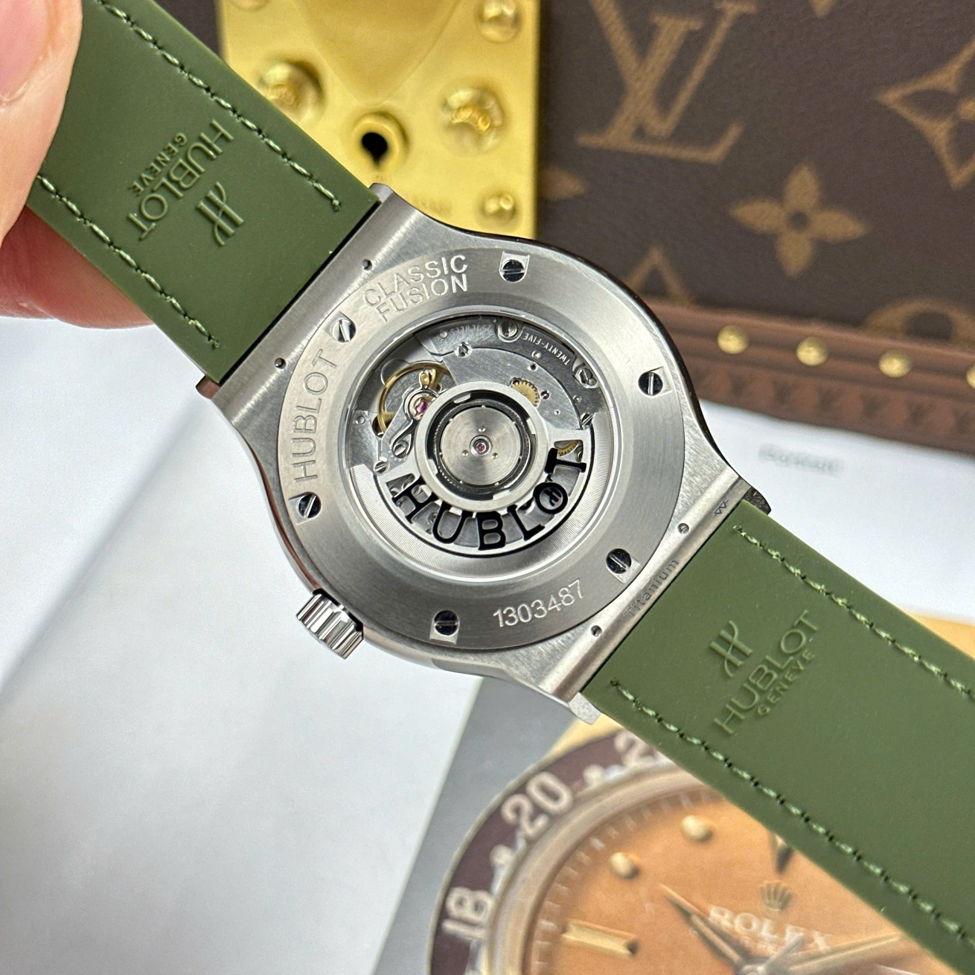 Hublot Classic Fusion Titanium Fake Watches Green Dial Weight 84 Grams Super Light JJZ Factory 42mm - Top club