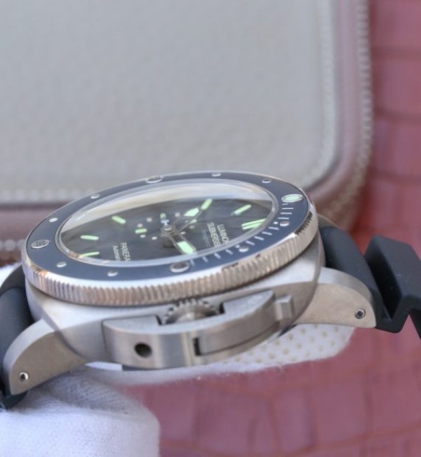 Replica Panerai VSF PAM389 Black Rubber Strap P.9000 - Top club
