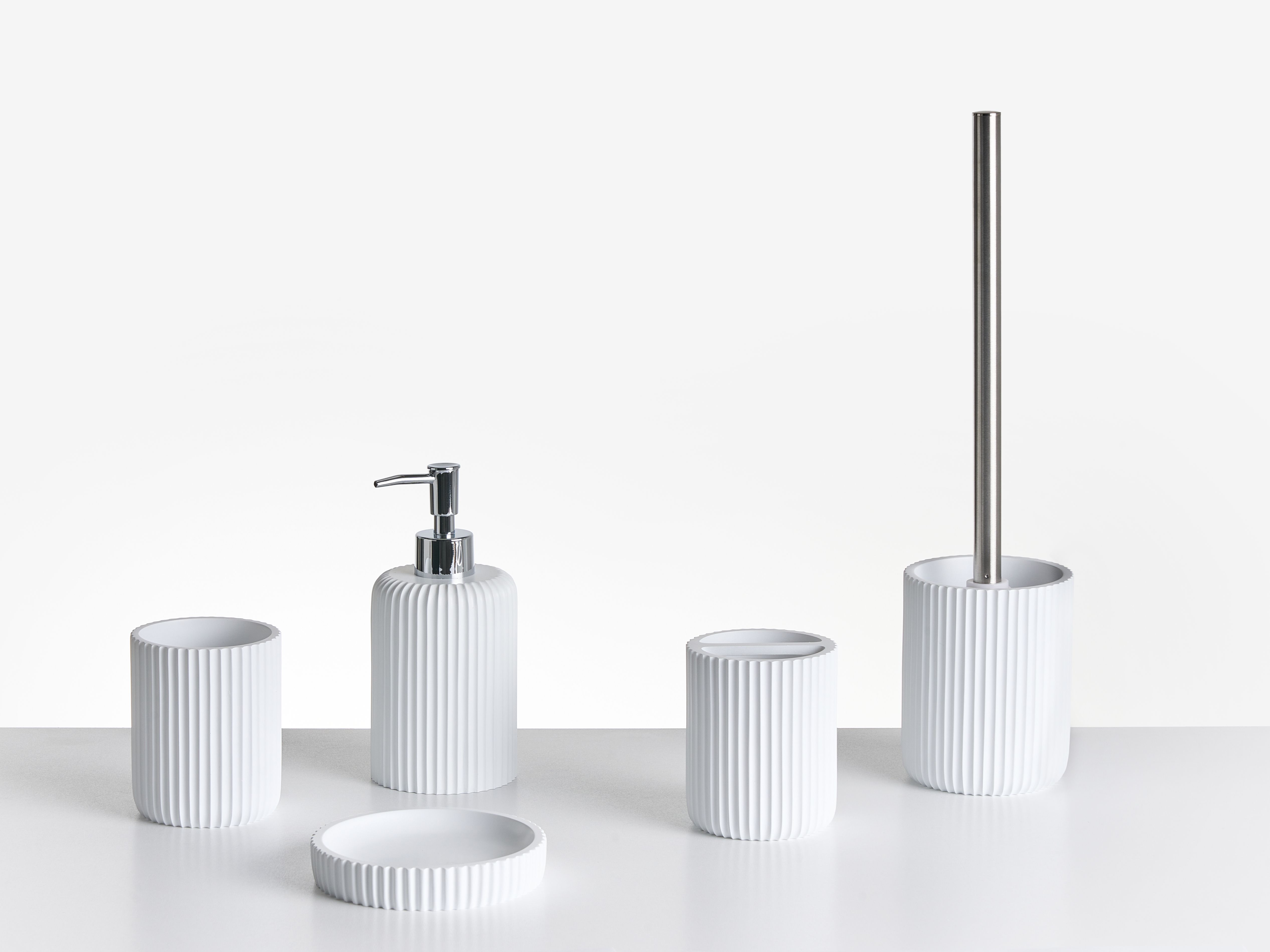 5-Piece Bathroom Accessories Set CAMANA White
