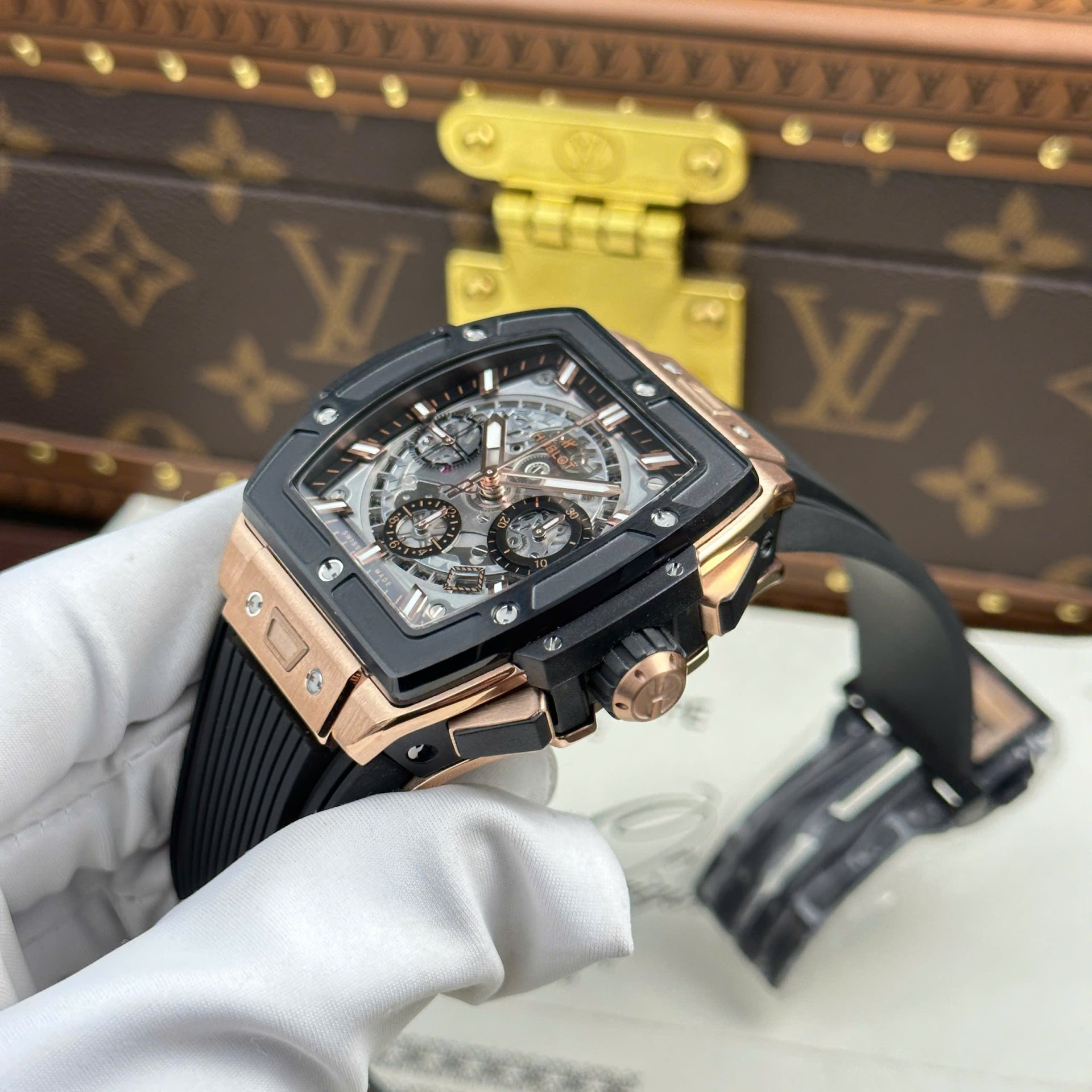 Hublot Spirit Of Big Bang King Gold Replica Watch Bezel Black Ceramic BBF Factory 42mm - Top club