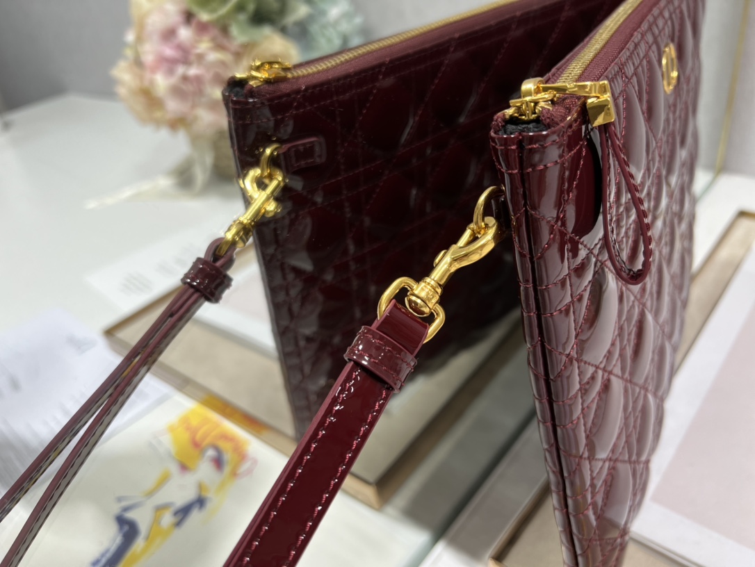 Large Caro Daily Pouch Black/Grey/Brown For Women 12in/30cm S5086UWHC_M9001:1High-quality replica