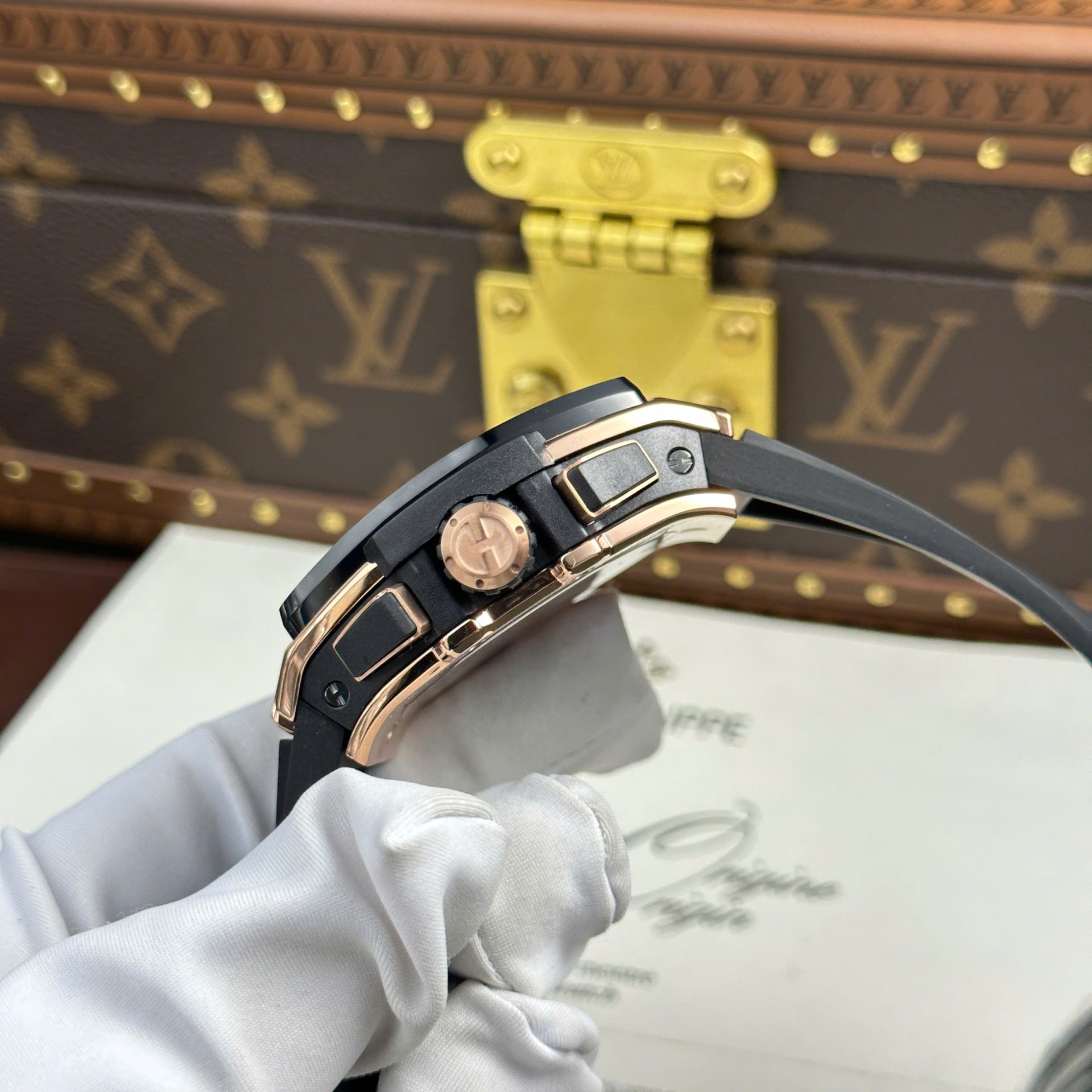 Hublot Spirit Of Big Bang King Gold Replica Watch Bezel Black Ceramic BBF Factory 42mm - Top club