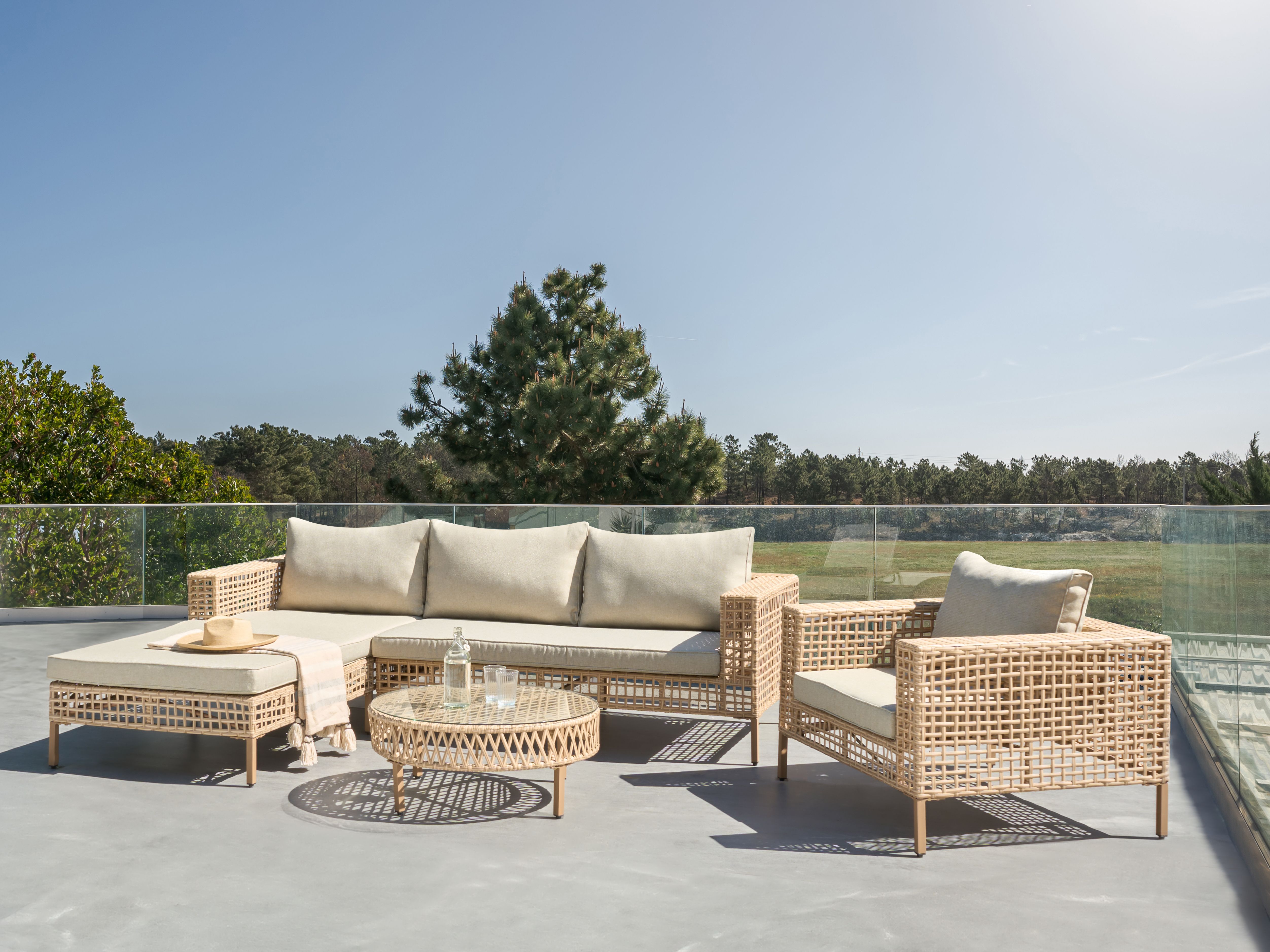 Garden Lounge Set with Table 4 Seater CALASETTA Right Hand PE Rattan Beige