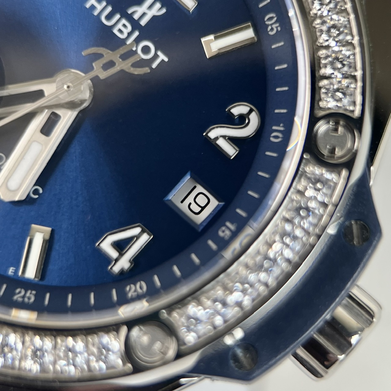 Hublot Replica 1:1 Watch Big Bang One Click Blue Dial With Diamond benzene 38mm - Top club