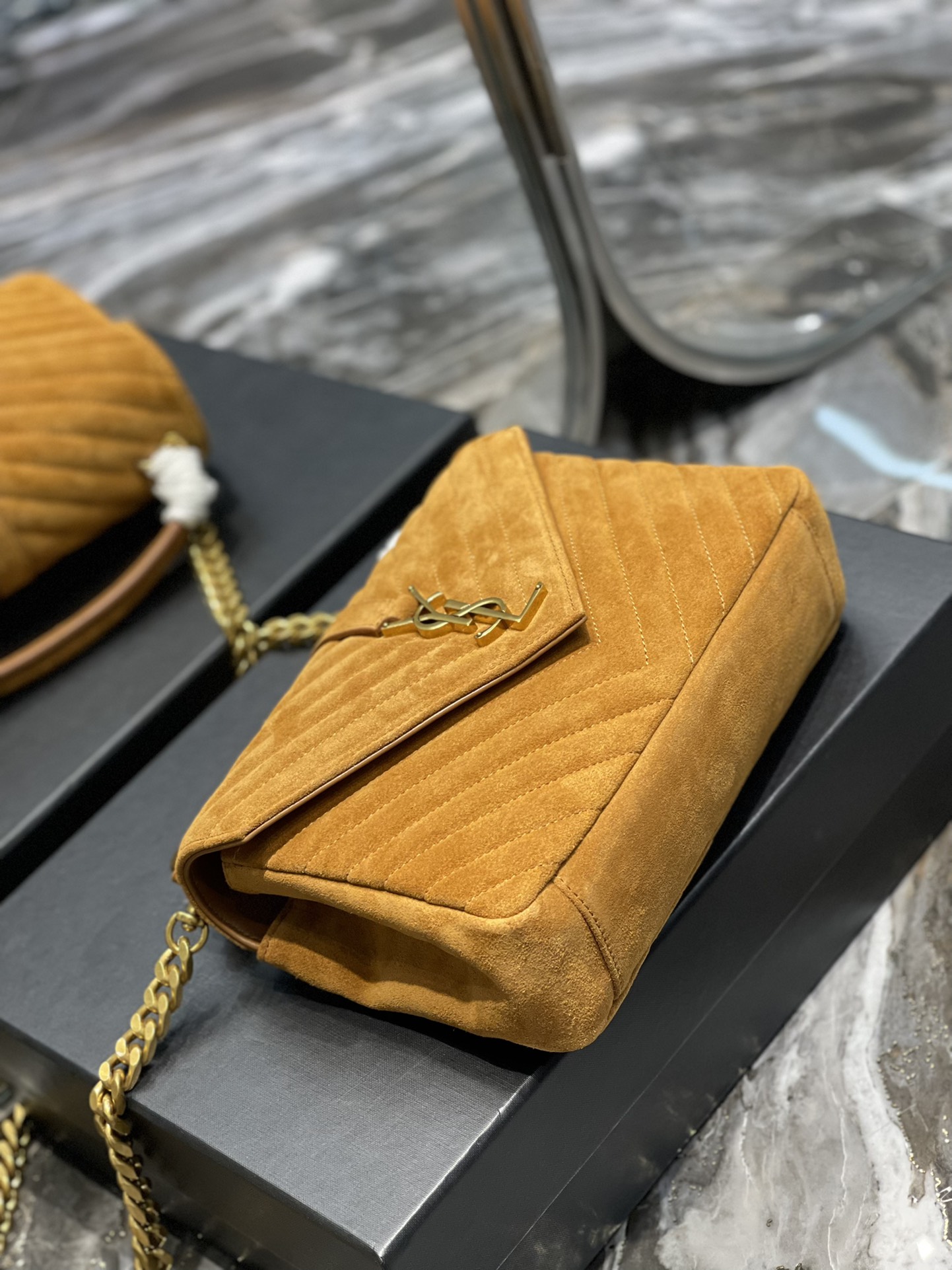 𝑴𝒐𝒏𝒐𝒈𝒓𝒂𝒎1:1High-quality replica